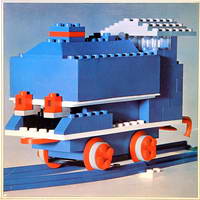 Набор LEGO 112-2 Локомотив с мотором