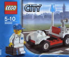 Набор LEGO 30000 Доктор с машиной