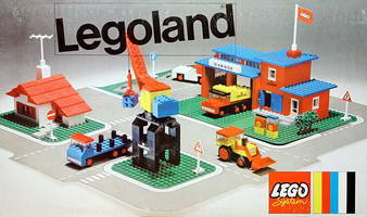 Набор LEGO 355 Town Center Set with Roadways