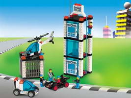 Набор LEGO 4611 Штаб Полиции