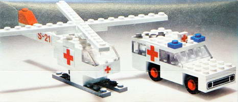 Набор LEGO 653 Машина скорой помощи и медицинский вертолет