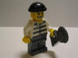 Набор LEGO Преступник с пилой-болгаркой