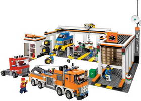 Набор LEGO 7642 Гараж