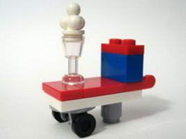 Набор LEGO 7724-7 Тележка с мороженым и пломбир