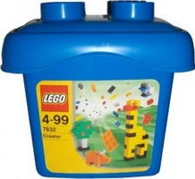 Набор LEGO 7832 Маленькое синее ведро с деталями