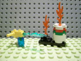Набор LEGO 7904-24 Водяная пушка и горящая бочка с маслом