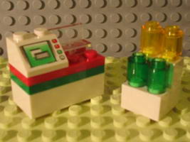 Набор LEGO 7907-16 Витрина и касса