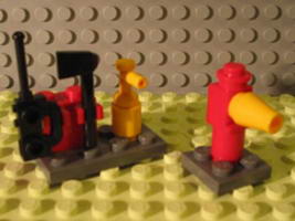 Набор LEGO 7907-3 Пожарный гидрант и инструменты