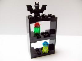 Набор LEGO 7979-17 Стеллаж и летучая мышь