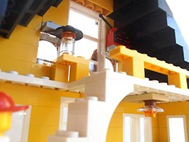 Набор LEGO Домик у бассейна