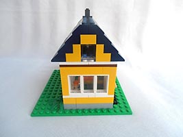 Набор LEGO 31035 Китайский магазин фруктов