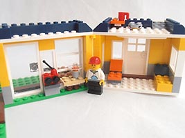 Набор LEGO 31035 Коктейль-бар