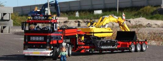 Набор LEGO MOC-0239 Грузовик 8x4 с отцепляемым прицепом-платформой