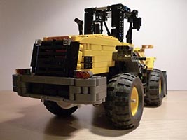 Набор LEGO MOC-0400 Трактор Комацу WA320-5