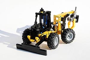 Набор LEGO Трелевочный трактор для лесозаготовительных работ
