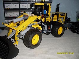 Набор LEGO MOC-0614 Трактор-грейдер с мотором