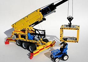 Набор LEGO Подъемный кран 'Карго Мастер'