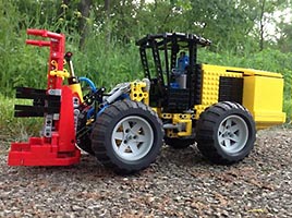 Набор LEGO Лесозаготовительная машина Катерпиллар-573C