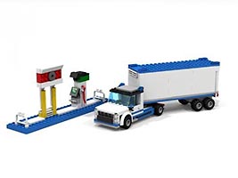 Набор LEGO Грузовик на заправке