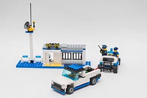 Набор LEGO Конвой на пикапе