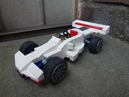 Набор LEGO Болид Формула 1 со станцией обслуживания