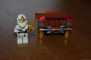 Набор LEGO MOC-2073 Оружейный столик ниндзя
