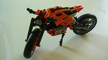 Набор LEGO Кроссовый мотоцикл 'Яростный'