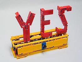 Набор LEGO Механическая скульптура 'Да/Нет'