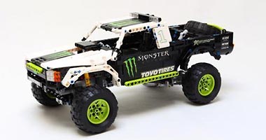 Набор LEGO Скачущий грузовик 'Монстр Энерджи'