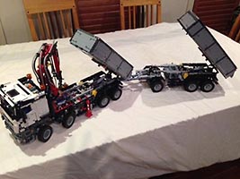 Набор LEGO MOC-3643 Прицеп с мотором к набору 42043 Мерседес