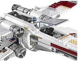 Набор LEGO Звёздный истребитель X-wing 'Красный'