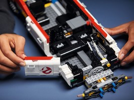 Набор LEGO ECTO-1