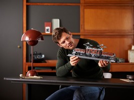 Набор LEGO Crocodile Locomotive