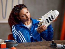 Набор LEGO adidas Originals Superstar