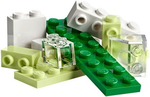 Набор LEGO Чемоданчик для творчества и конструирования