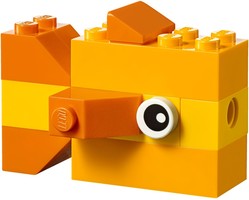 Набор LEGO Чемоданчик для творчества и конструирования