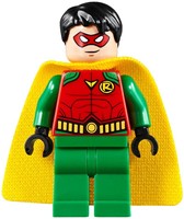 Набор LEGO Нападение Джокера на Бэтпещеру