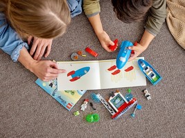 Набор LEGO Mickey Mouse & Minnie Mouse's Space Rocket
