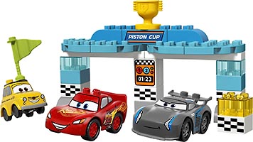 Набор LEGO 10857 Гонка за Кубок Поршня™