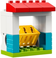 Набор LEGO Конюшня на ферме