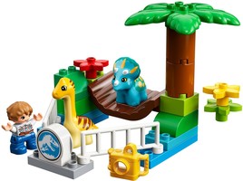 Набор LEGO 10879 Парк динозавров