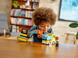 Набор LEGO Truck & Tracked Excavator