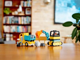 Набор LEGO Truck & Tracked Excavator