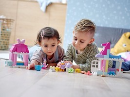 Набор LEGO Minnie's House and CafГ©