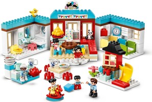 Набор LEGO 10943 Happy Childhood Moments
