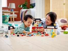 Набор LEGO Happy Childhood Moments