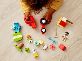 Набор LEGO Farm Tractor & Animal Care