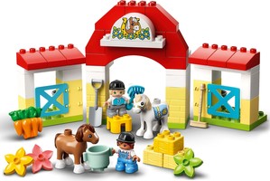 Набор LEGO Horse Stable and Pony Care