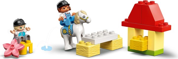 Набор LEGO Horse Stable and Pony Care