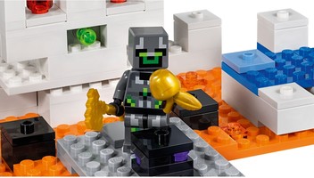 Набор LEGO Арена-череп